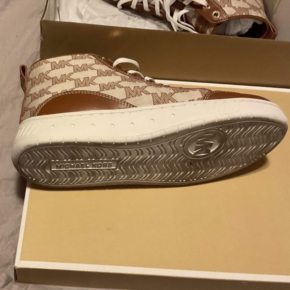Gently used designer sneakers, high-rise, great condition wore them twice. - Picture 2 of 3